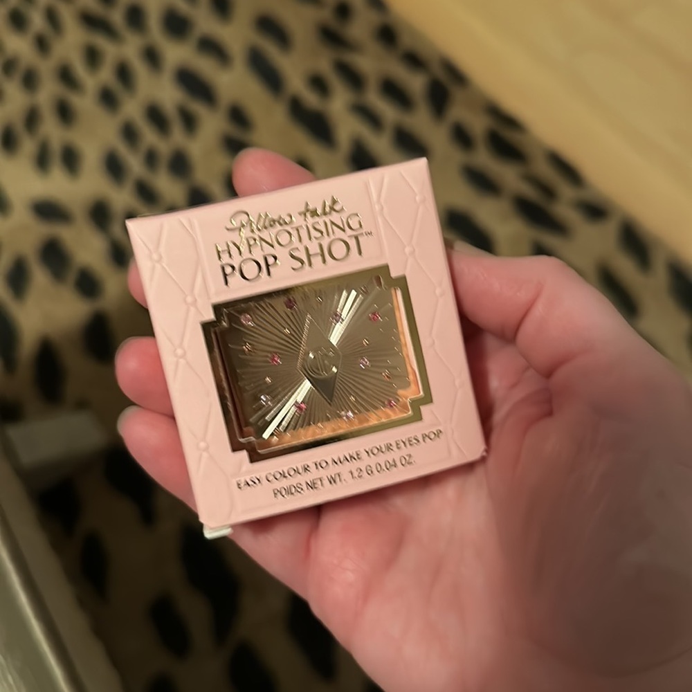 Charlotte Tilbury Hypnotizing Pop Shoe Eye Shadow Ultra Violet